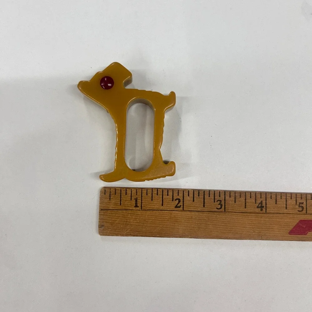 Bakelite Catalin Scottie Dog Napkin Ring Butterscotch Red Eye Art Deco Vintage